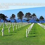 Les Continents Maison Spacieuse 4 Belles Parking Privatif Terrasse A 5 Mn A Pied Tous Commerces Et 20 Mn Omaha Et A 15 Mn De Bayeux Le Molay-Littry