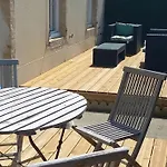 Holiday home Les Continents Maison Spacieuse 4 Belles Parking Privatif Terrasse A 5 Mn A Pied Tous Commerces Et 20 Mn Omaha Et A 15 Mn De Bayeux Le Molay-Littry