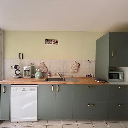 Les Continents Maison Spacieuse 4 Belles Parking Privatif Terrasse A 5 Mn A Pied Tous Commerces Et 20 Mn Omaha Et A 15 Mn De Bayeux Le Molay-Littry