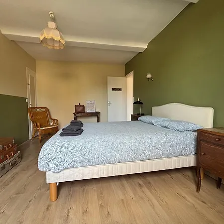 Les Continents Maison Spacieuse 4 Belles Parking Privatif Terrasse A 5 Mn A Pied Tous Commerces Et 20 Mn Omaha Et A 15 Mn De Bayeux 別荘 *