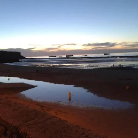 Les Continents Maison Spacieuse 4 Belles Parking Privatif Terrasse A 5 Mn A Pied Tous Commerces Et 20 Mn Omaha Et A 15 Mn De Bayeux * Le Molay-Littry