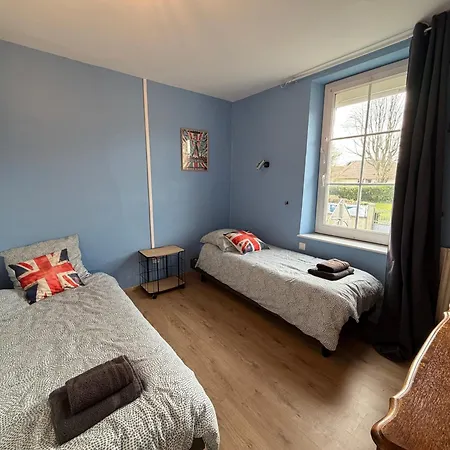 Les Continents Maison Spacieuse 4 Belles Parking Privatif Terrasse A 5 Mn A Pied Tous Commerces Et 20 Mn Omaha Et A 15 Mn De Bayeux Le Molay-Littry