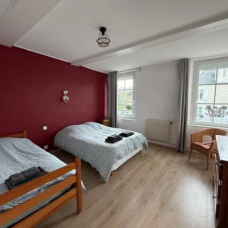 Les Continents Maison Spacieuse 4 Belles Parking Privatif Terrasse A 5 Mn A Pied Tous Commerces Et 20 Mn Omaha Et A 15 Mn De Bayeux * Le Molay-Littry