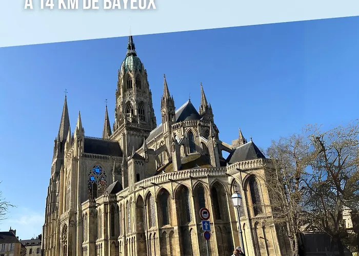 Holiday home Les Continents Maison Spacieuse 4 Belles Parking Privatif Terrasse A 5 Mn A Pied Tous Commerces Et 20 Mn Omaha Et A 15 Mn De Bayeux