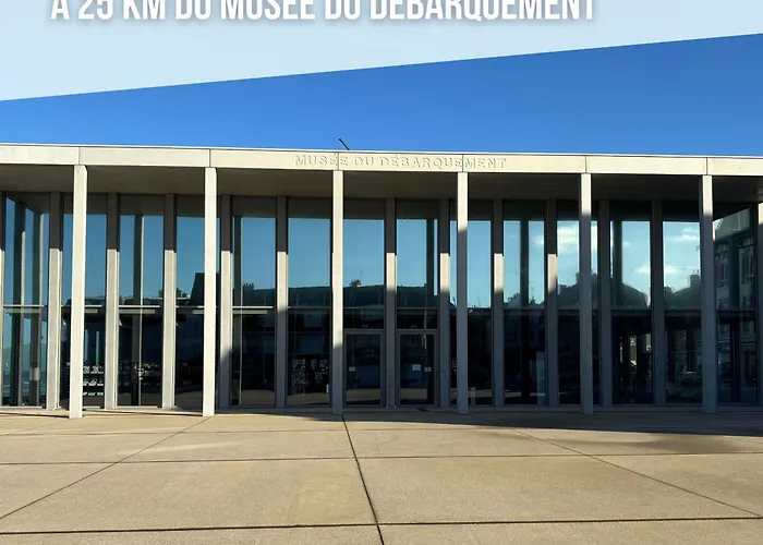 Holiday home Les Continents Maison Spacieuse 4 Belles Parking Privatif Terrasse A 5 Mn A Pied Tous Commerces Et 20 Mn Omaha Et A 15 Mn De Bayeux Le Molay-Littry