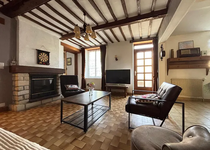 Les Continents Maison Spacieuse 4 Belles Parking Privatif Terrasse A 5 Mn A Pied Tous Commerces Et 20 Mn Omaha Et A 15 Mn De Bayeux