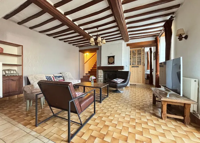 Les Continents Maison Spacieuse 4 Belles Parking Privatif Terrasse A 5 Mn A Pied Tous Commerces Et 20 Mn Omaha Et A 15 Mn De Bayeux