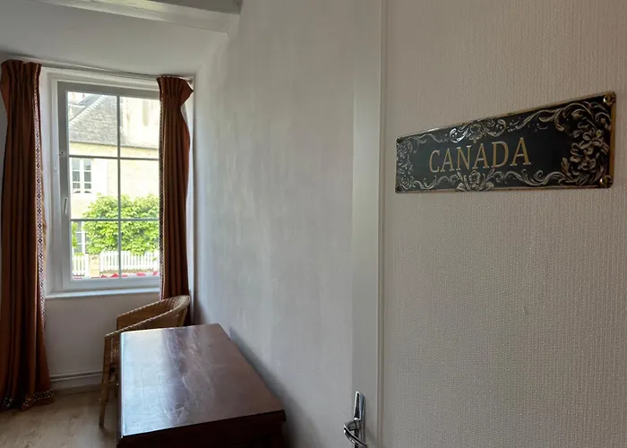 Les Continents Maison Spacieuse 4 Belles Parking Privatif Terrasse A 5 Mn A Pied Tous Commerces Et 20 Mn Omaha Et A 15 Mn De Bayeux