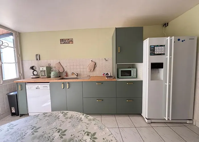 Les Continents Maison Spacieuse 4 Belles Parking Privatif Terrasse A 5 Mn A Pied Tous Commerces Et 20 Mn Omaha Et A 15 Mn De Bayeux Holiday home Le Molay-Littry