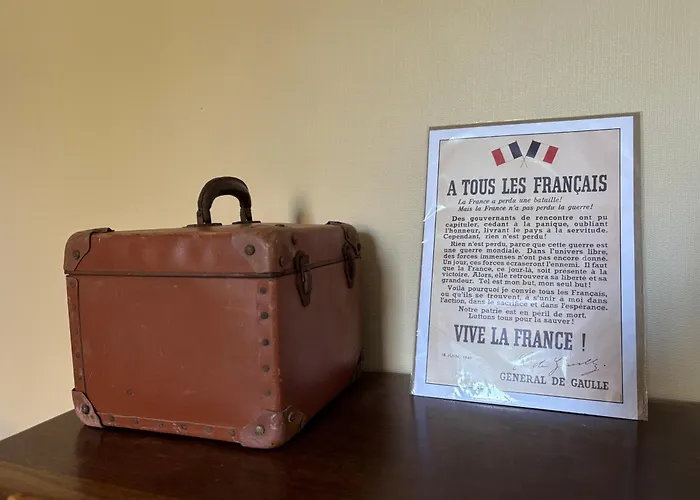 Les Continents Maison Spacieuse 4 Belles Parking Privatif Terrasse A 5 Mn A Pied Tous Commerces Et 20 Mn Omaha Et A 15 Mn De Bayeux Holiday home Le Molay-Littry