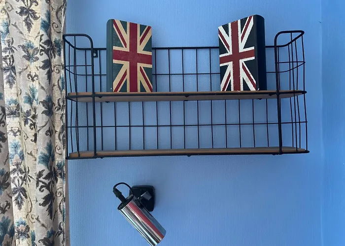 Les Continents Maison Spacieuse 4 Belles Parking Privatif Terrasse A 5 Mn A Pied Tous Commerces Et 20 Mn Omaha Et A 15 Mn De Bayeux * Le Molay-Littry