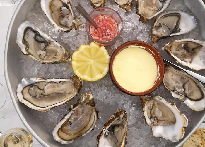 Holiday home Les Continents Maison Spacieuse 4 Belles Parking Privatif Terrasse A 5 Mn A Pied Tous Commerces Et 20 Mn Omaha Et A 15 Mn De Bayeux