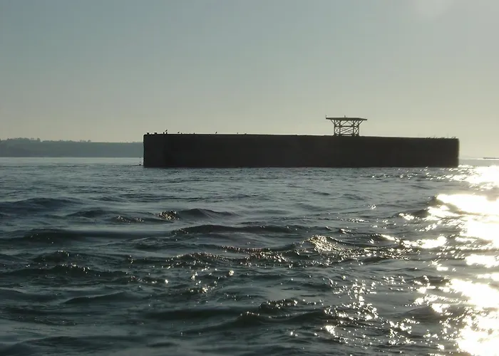 Les Continents Maison Spacieuse 4 Belles Parking Privatif Terrasse A 5 Mn A Pied Tous Commerces Et 20 Mn Omaha Et A 15 Mn De Bayeux Holiday home