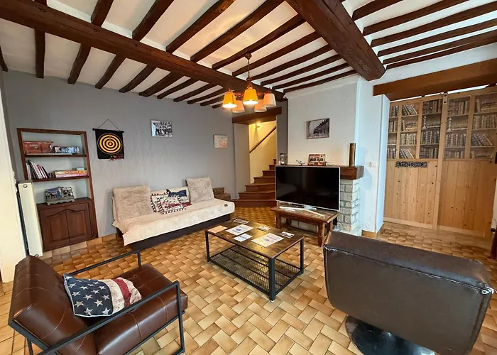 Les Continents Maison Spacieuse 4 Belles Parking Privatif Terrasse A 5 Mn A Pied Tous Commerces Et 20 Mn Omaha Et A 15 Mn De Bayeux Holiday home *