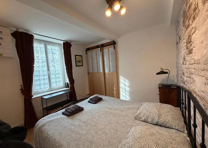 Holiday home Les Continents Maison Spacieuse 4 Belles Parking Privatif Terrasse A 5 Mn A Pied Tous Commerces Et 20 Mn Omaha Et A 15 Mn De Bayeux *