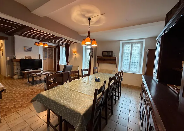 Les Continents Maison Spacieuse 4 Belles Parking Privatif Terrasse A 5 Mn A Pied Tous Commerces Et 20 Mn Omaha Et A 15 Mn De Bayeux