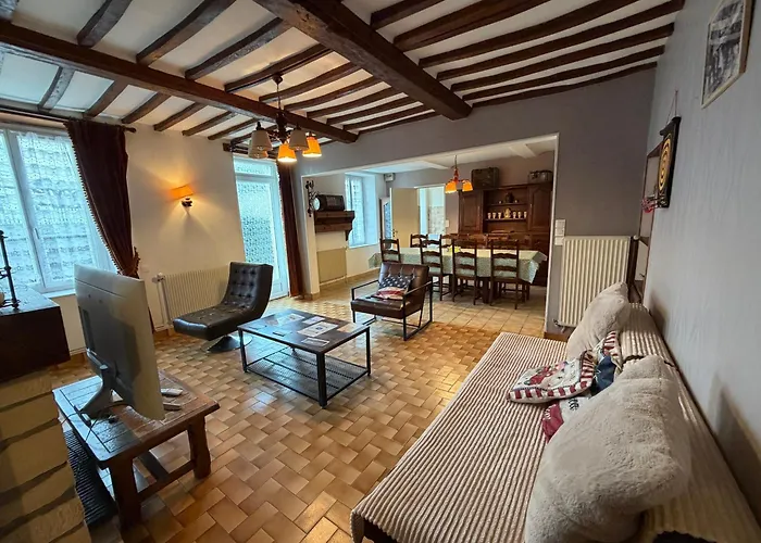 Holiday home Les Continents Maison Spacieuse 4 Belles Parking Privatif Terrasse A 5 Mn A Pied Tous Commerces Et 20 Mn Omaha Et A 15 Mn De Bayeux